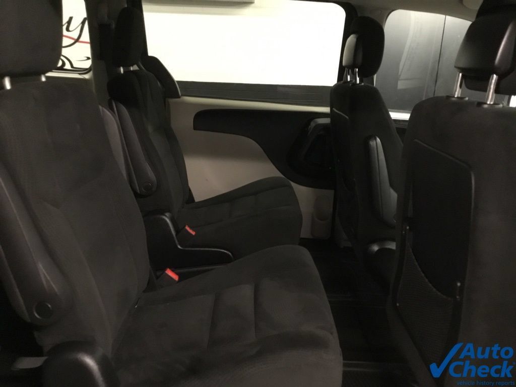 Used 2015 Dodge Grand Caravan SE w/ Quick Order Package 29E SE FWD image 30