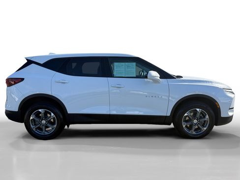 Used 2023 Chevrolet Blazer LT image 6