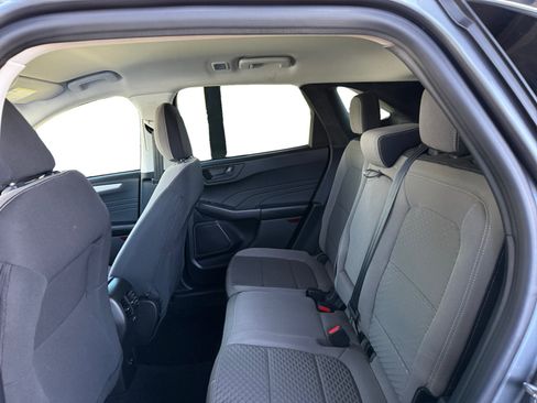 Used 2022 Ford Escape SE w/ Convenience Package FWD image 11