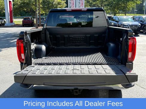 Used 2025 GMC Sierra 1500 SLT AWD/4WD image 23