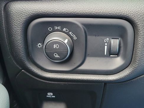 Used 2021 RAM 1500 Big Horn image 25