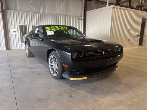 Used 2022 Dodge Challenger GT image 2