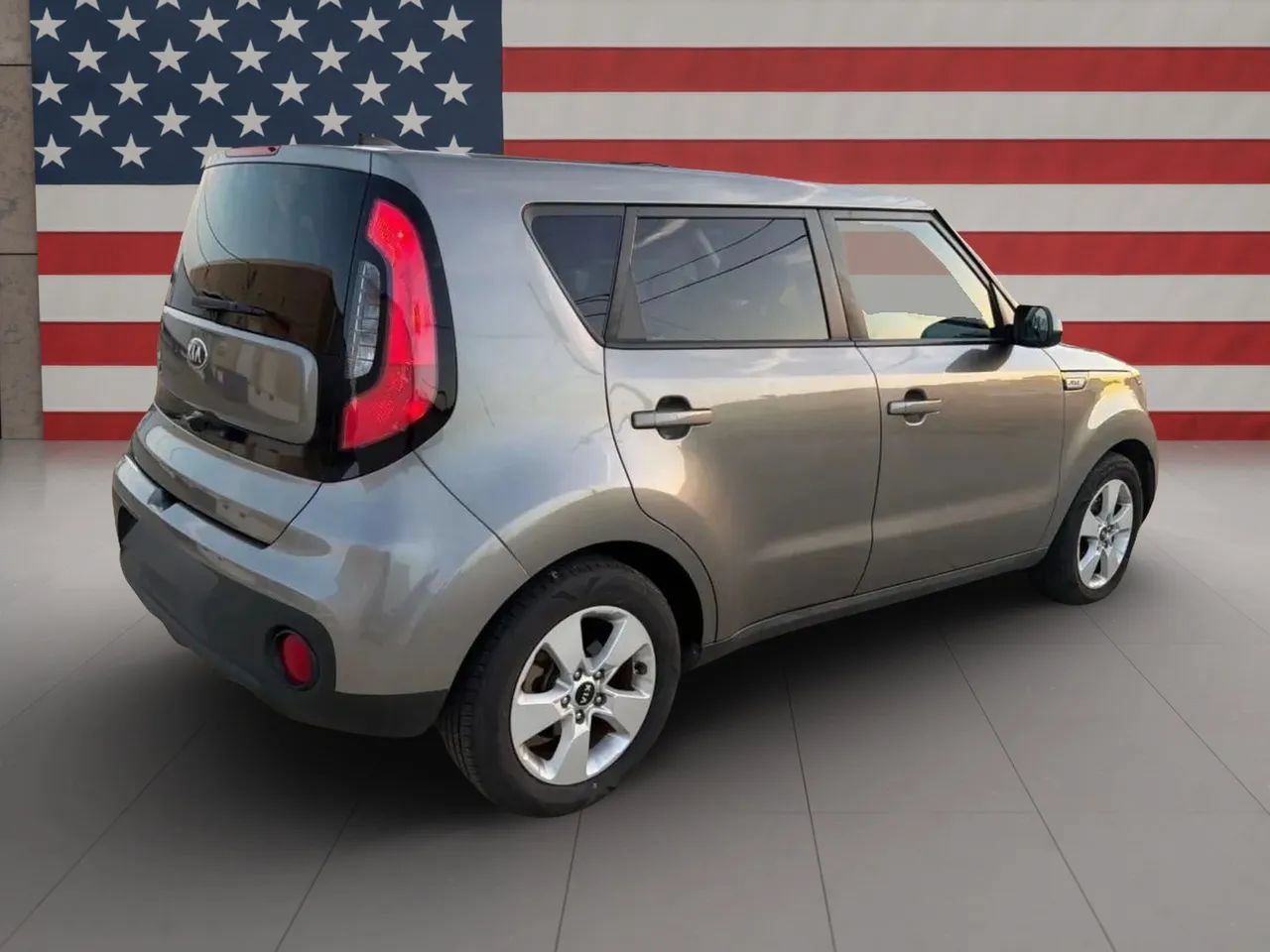 Used 2019 Kia Soul FWD image 6