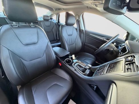 Used 2013 Ford Fusion Titanium w/ Titanium Driver Assist Pkg AWD/4WD image 21