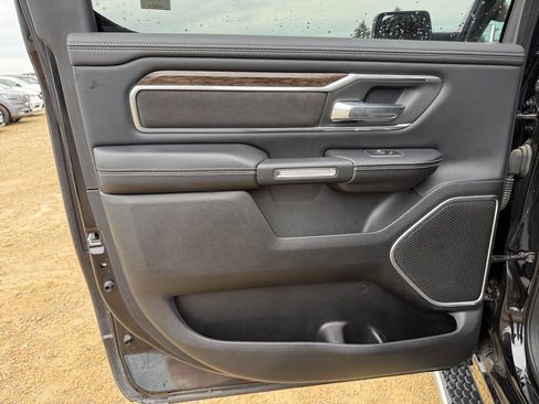 Used 2020 RAM 1500 Laramie AWD/4WD image 35