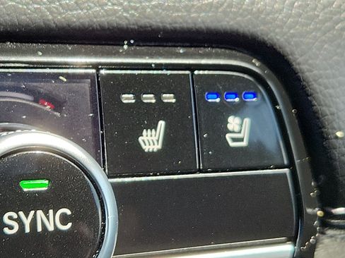 Used 2024 Honda Pilot Elite image 25