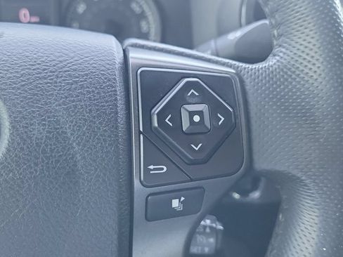 Used 2017 Toyota Tacoma TRD Sport w/ Tow Package RWD image 20