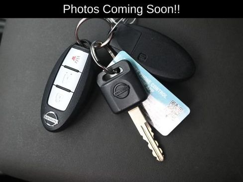 Used 2020 Nissan Frontier PRO-4X w/ Pro-4x Utility Package AWD/4WD image 17