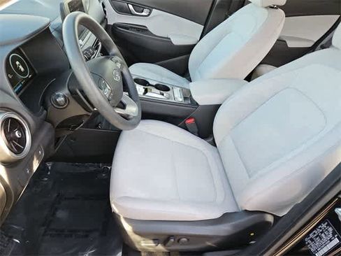 Certified 2023 Hyundai Kona SE image 16