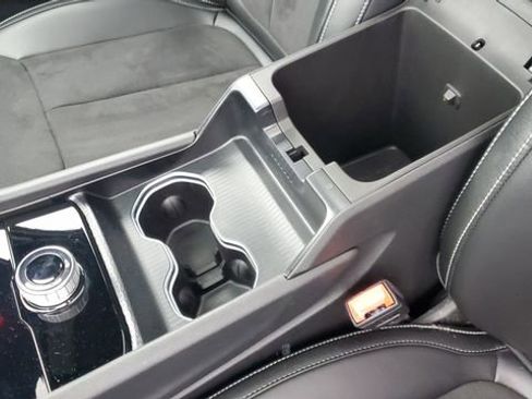 Certified 2024 Jeep Grand Cherokee L Altitude image 18