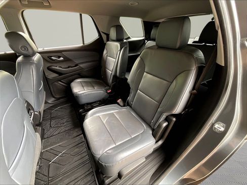 Used 2019 Chevrolet Traverse LT w/ LPO, Floor Liner Package FWD image 21