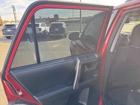 Used 2024 Toyota 4Runner SR5 image 18