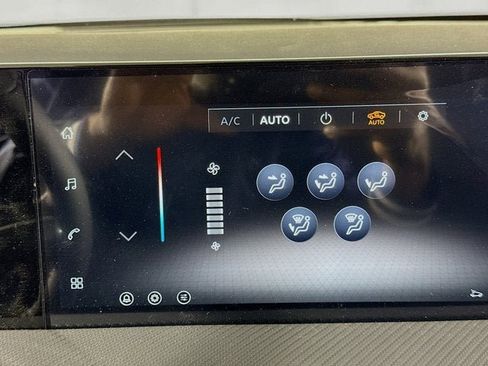 New 2026 Nissan Kicks SR AWD/4WD image 14