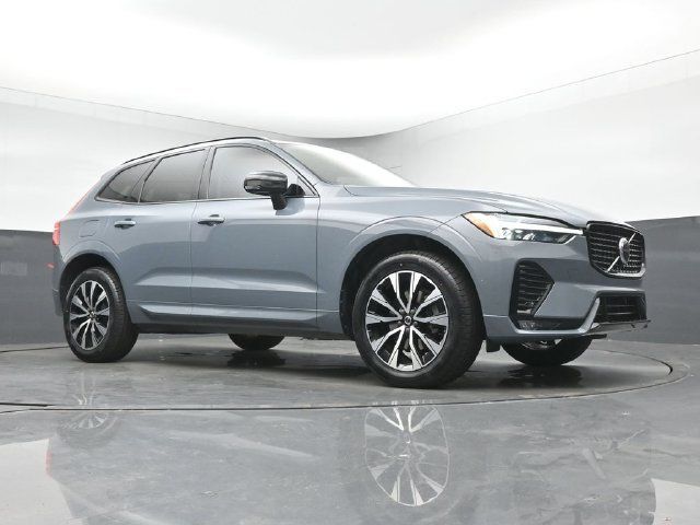 Used 2024 Volvo XC60 B5 Core w/ Protection Package Premier AWD/4WD image 33