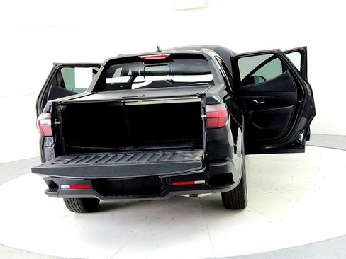 Used 2022 Hyundai Santa Cruz SEL Premium image 11