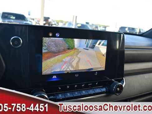 Used 2025 Chevrolet Colorado Trail Boss image 32