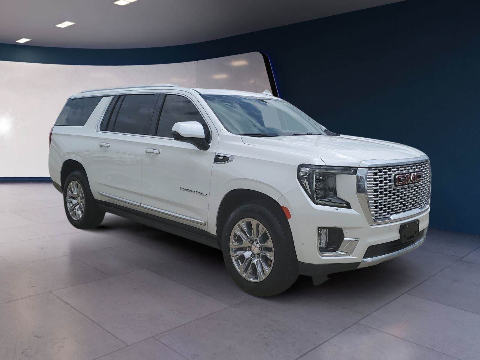 Used 2022 GMC Yukon XL Denali RWD image 7