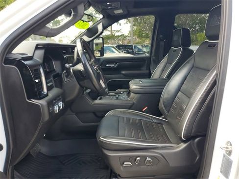 Certified 2024 GMC Sierra 2500 AT4X w/ AT4X AEV Edition image 17