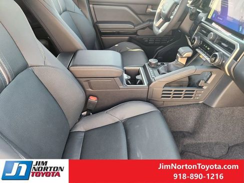 New 2026 Toyota 4Runner Limited image 11