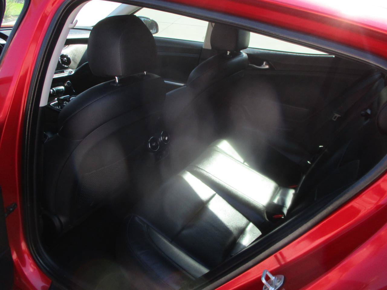 Used 2019 Kia Stinger RWD image 15