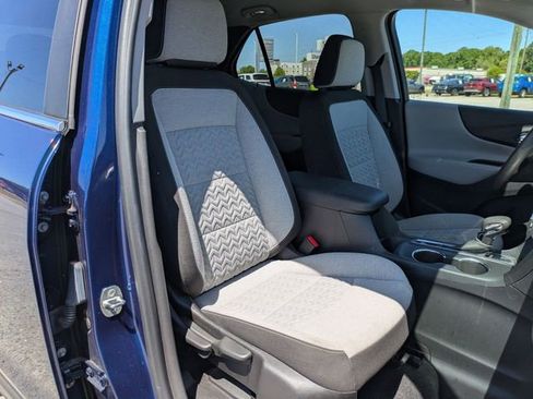Used 2022 Chevrolet Equinox LT FWD image 32