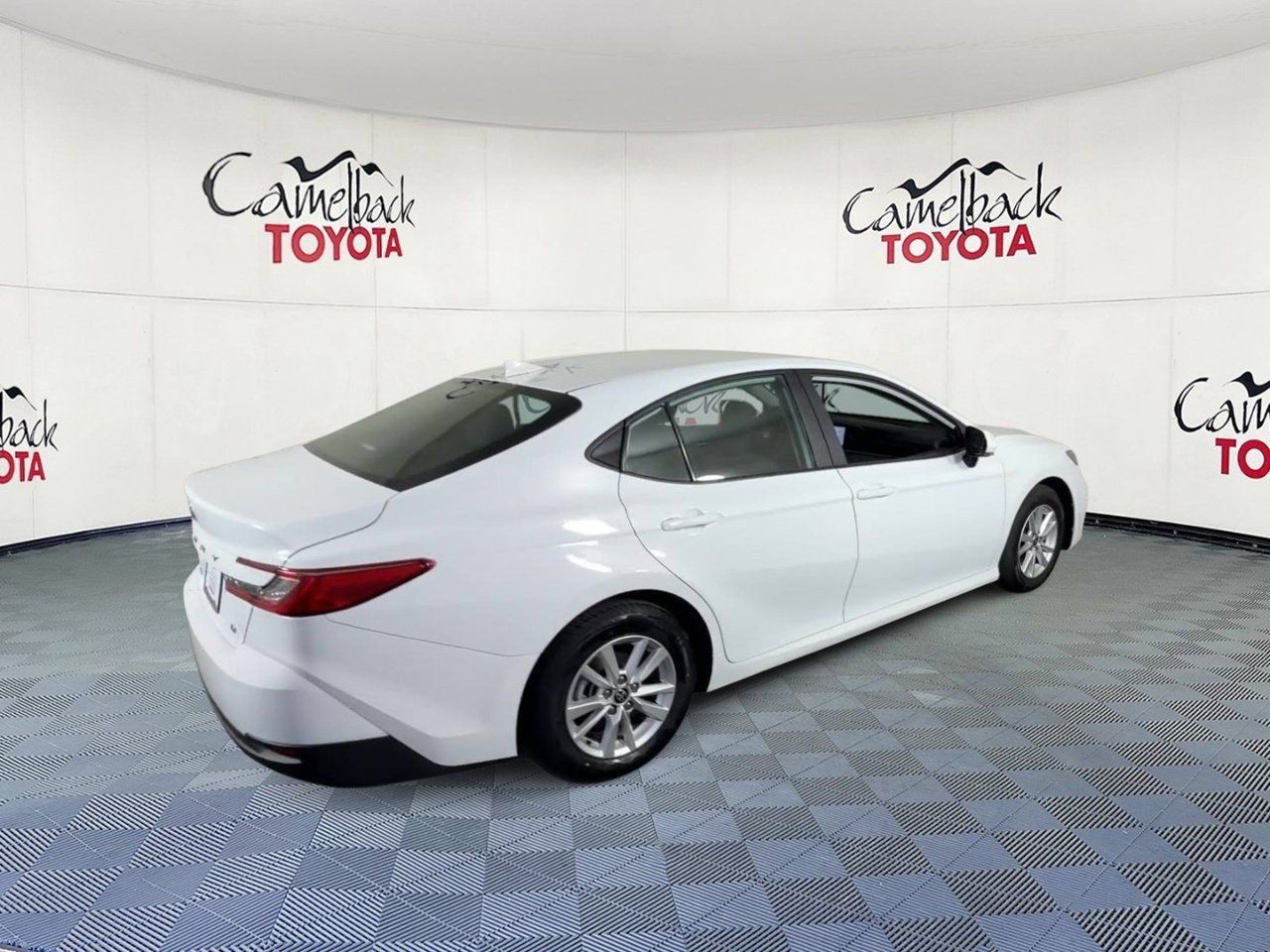 Used 2025 Toyota Camry LE FWD image 2