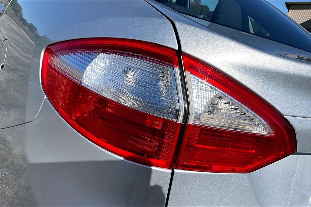 Used 2014 Ford Fiesta S FWD image 26