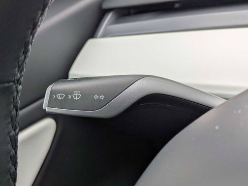 Used 2019 Tesla Model 3 Standard Range image 25