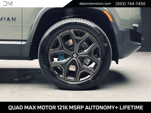 Used 2026 Rivian R1T Premium AWD/4WD image 43