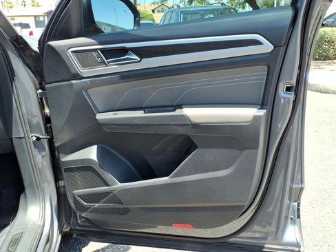 Certified 2023 Volkswagen Atlas SE AWD/4WD image 15