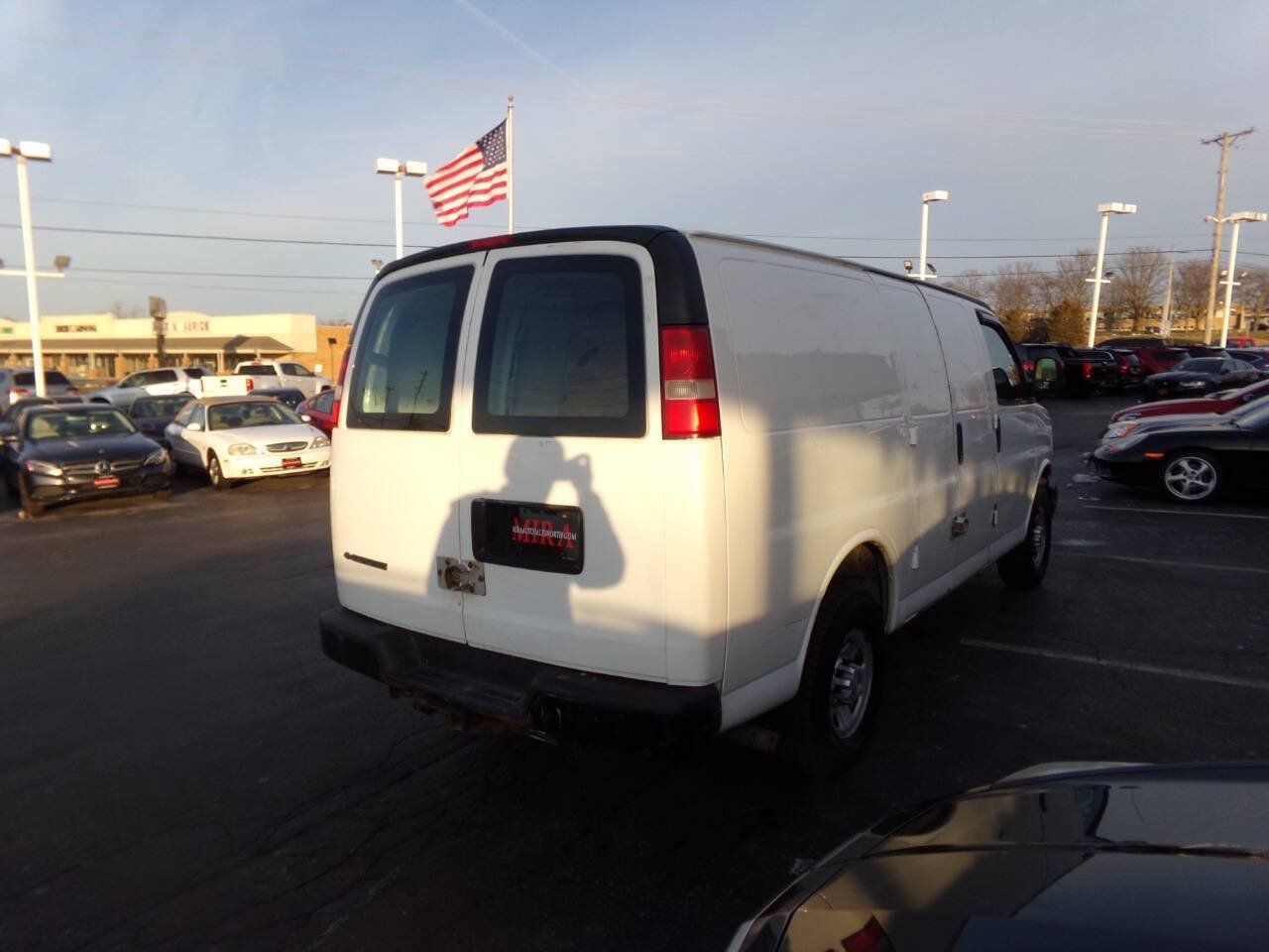Used 2015 Chevrolet Express 2500 RWD image 4