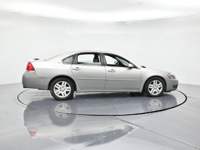 Used 2006 Chevrolet Impala LT FWD image 2