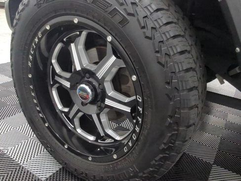 Used 2022 Jeep Gladiator Sport AWD/4WD image 37