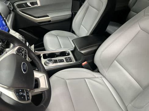 Used 2021 Ford Explorer XLT w/ Equipment Group 202A RWD image 10
