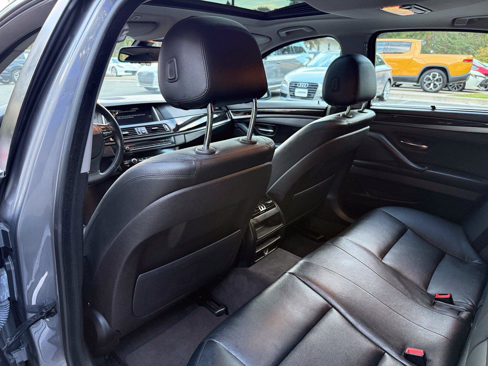 Used 2014 BMW 528i Sedan RWD image 24