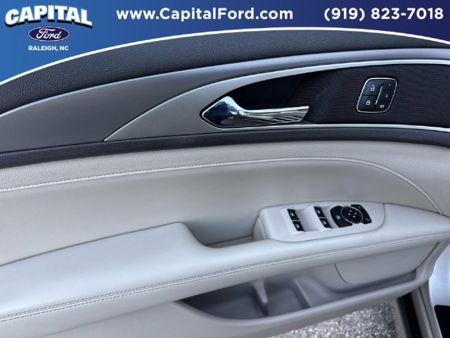 Used 2017 Lincoln MKZ Premiere FWD image 20