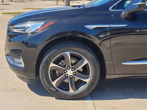 Used 2020 Buick Enclave Essence w/ Sport Touring Edition image 8