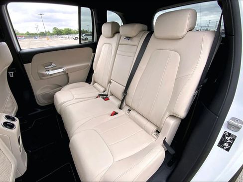 Used 2024 Mercedes-Benz GLB 250 image 20