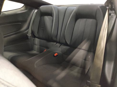 Used 2019 Ford Mustang Coupe RWD image 18
