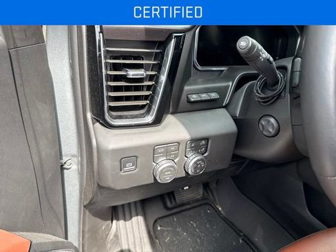 Used 2026 GMC Sierra 1500 Denali Ultimate AWD/4WD image 8