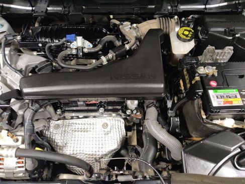 Used 2019 Nissan Rogue S image 30