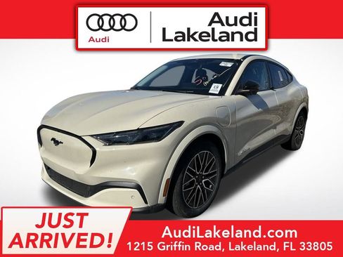 Used 2025 Ford Mustang Mach-E Premium image 1