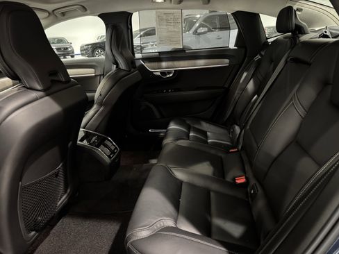 Used 2023 Volvo S90 B6 Ultimate w/ Protection Package Premier image 34