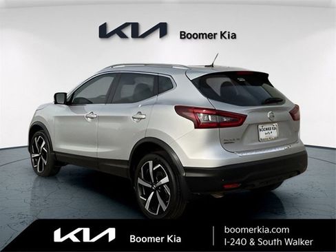 Used 2022 Nissan Rogue Sport SL w/ Premium Package image 7