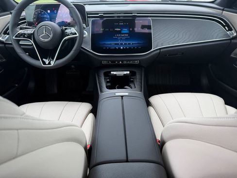 Used 2026 Mercedes-Benz E 350 4MATIC Sedan image 13