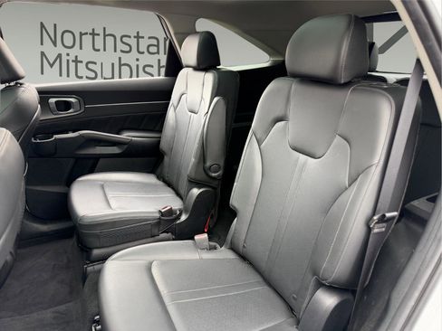 Used 2023 Kia Sorento SX image 25