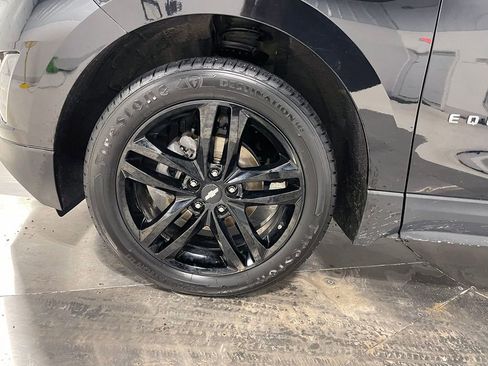 Used 2020 Chevrolet Equinox LT w/ Midnight Edition image 36