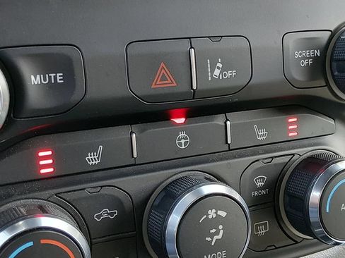 Used 2022 RAM 1500 Big Horn AWD/4WD image 19