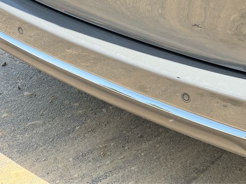 Used 2023 Chrysler Pacifica Touring-L FWD image 30