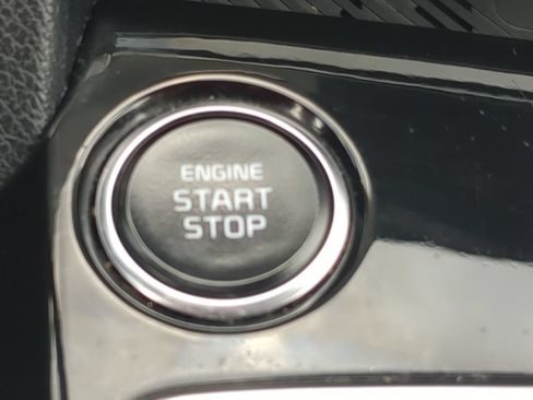 Certified 2023 Kia Sportage EX FWD image 32